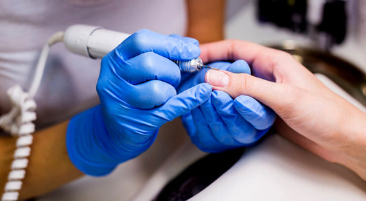 Onde surgiu o termo Manicure Russa?